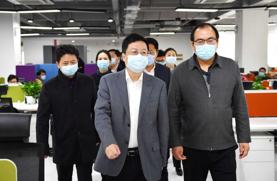 湖南省委常委、長沙市委書記胡衡華到大唐先一科技公司調(diào)研