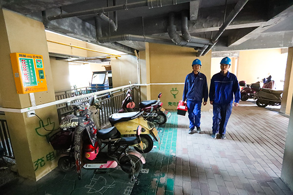 “小電驢”充電更安全了！寧?？h24393個(gè)充電接口完成升級(jí)改造