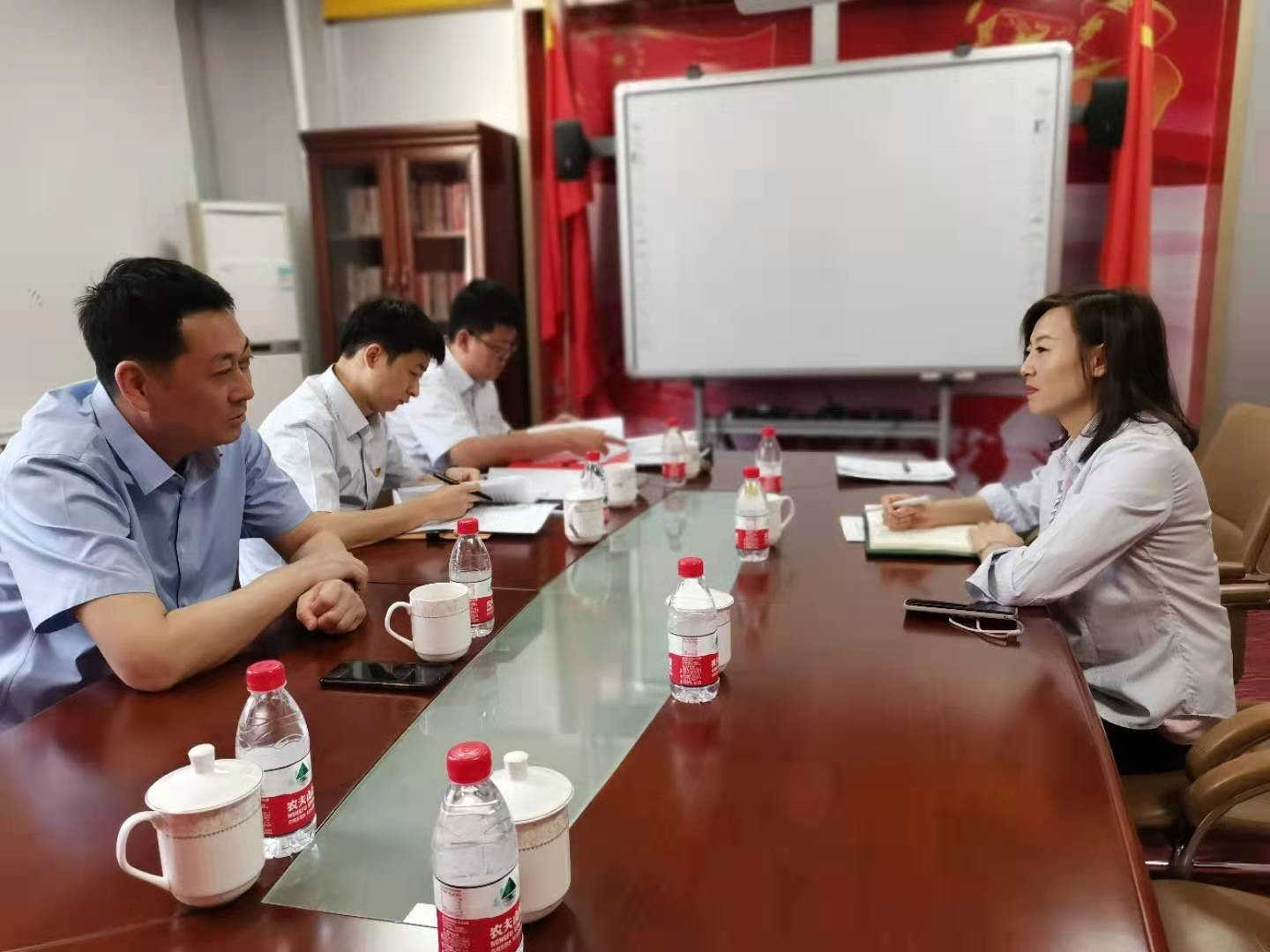 副局長(zhǎng)王永強(qiáng)到烏海電業(yè)局千里山分局開(kāi)展黨史學(xué)習(xí)教育督導(dǎo)、領(lǐng)學(xué)