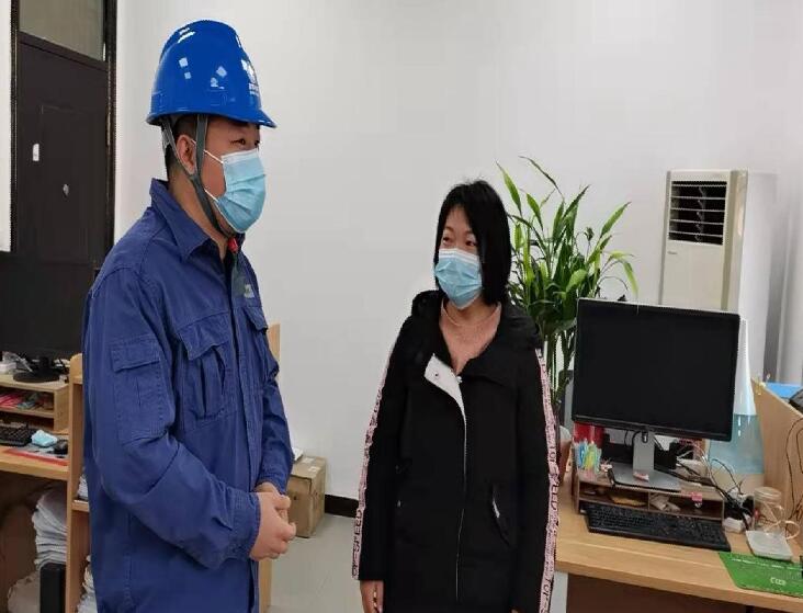 國網(wǎng)城固供電公司：走訪小微企業(yè)，當(dāng)好“電管家”