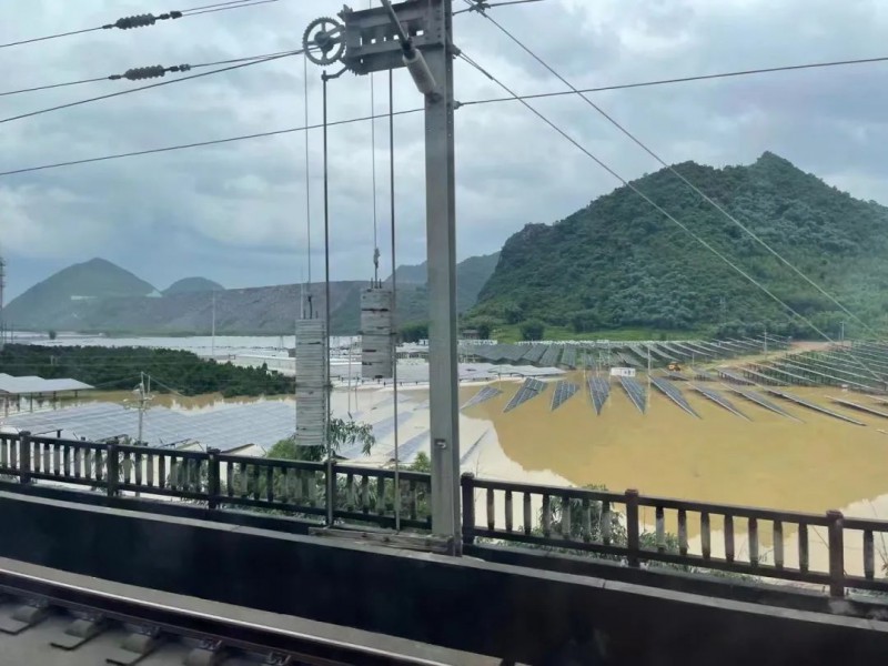 地面電站秒變漂浮電站，又一光伏電站被水淹！