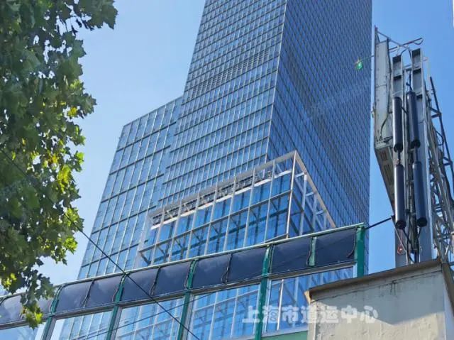 光伏發(fā)電棒＋柔性組件！上海高架路聲屏障安裝光伏