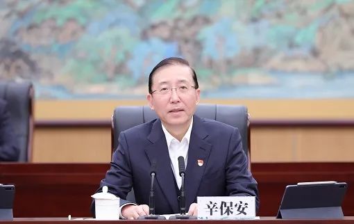 國(guó)家電網(wǎng)公司黨組書(shū)記、董事長(zhǎng)辛保安宣講黨的二十大精神