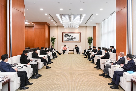華能集團總經(jīng)理、黨組副書記鄧建玲會見常州市市長盛蕾