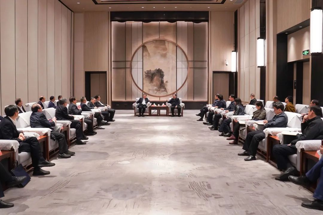 華能集團(tuán)黨組書(shū)記、董事長(zhǎng)溫樞剛拜會(huì)雄安新區(qū)黨工委書(shū)記、管委會(huì)主任張國(guó)華