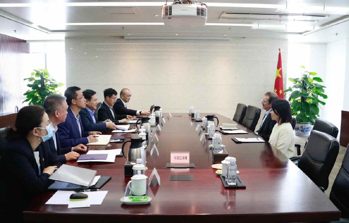 國家電投黨組成員、副總經理陳海斌會見國際鋁業(yè)協(xié)會秘書長邁爾斯·珀瑟