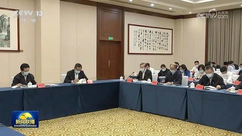 國(guó)家電網(wǎng)黨組書(shū)記、董事長(zhǎng)辛保安在部分中管金融企業(yè)和中管企業(yè)主題教育工作座談會(huì)上作交流發(fā)言