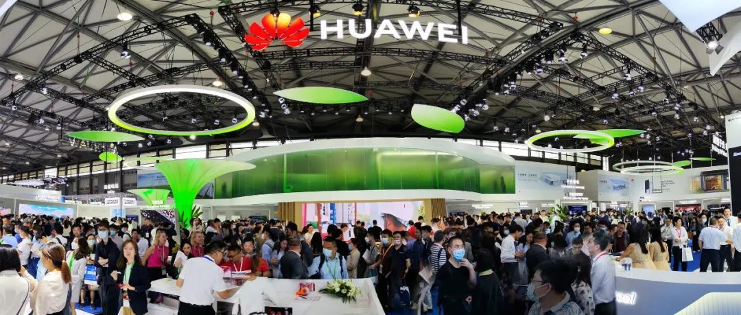 SNEC“人氣之王”! 華為推出智能光儲發(fā)電機(jī)等全場景智能光儲解決方案，持續(xù)引領(lǐng)行業(yè)