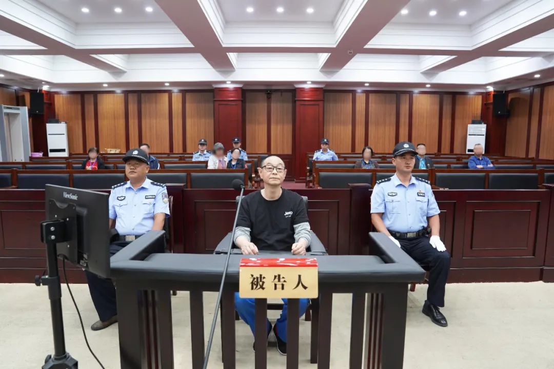 貴州電網(wǎng)有限責(zé)任公司原黨委委員、工會(huì)主席張帆受賄案一審宣判