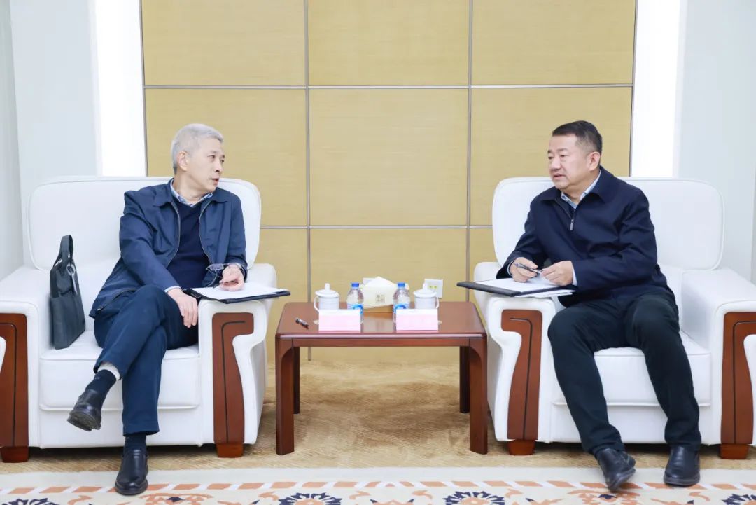 中國一重集團(tuán)黨委書記、董事長徐鵬一行拜訪大唐環(huán)境黨委書記、董事長朱利明