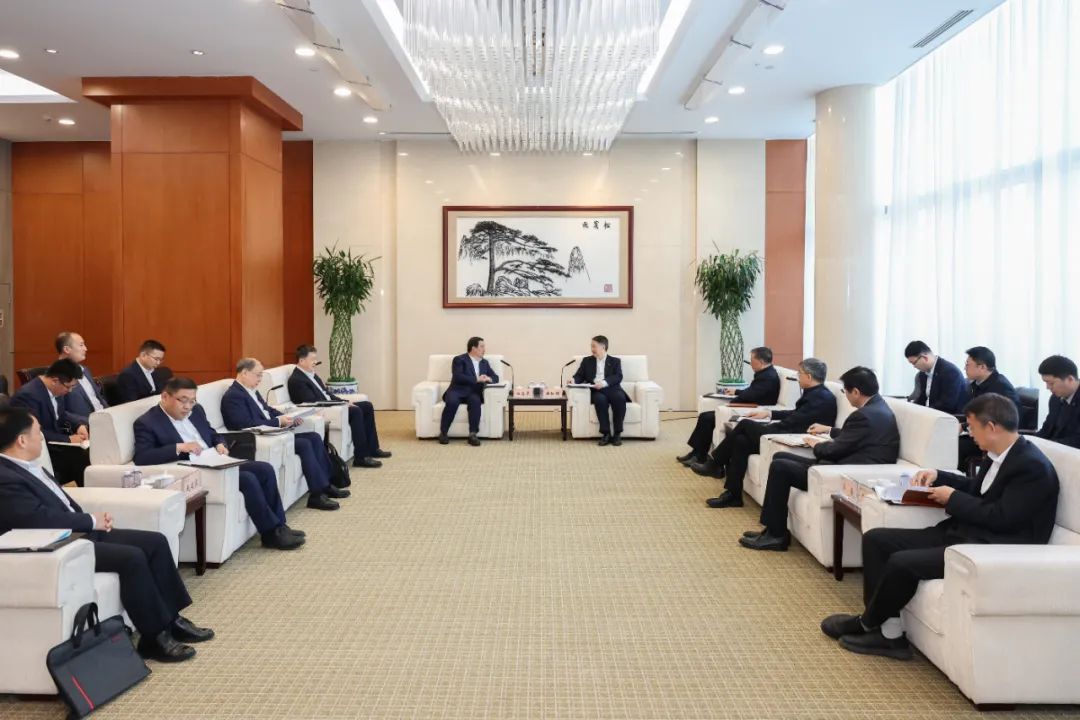 華能集團董事長溫樞剛會見中國電氣裝備董事長白忠泉、總經(jīng)理周群