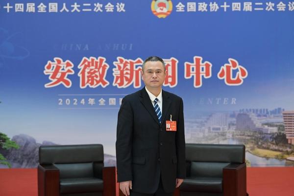 程韜代表：支持引入新質(zhì)生產(chǎn)力，鼓勵(lì)新能源商用車發(fā)展