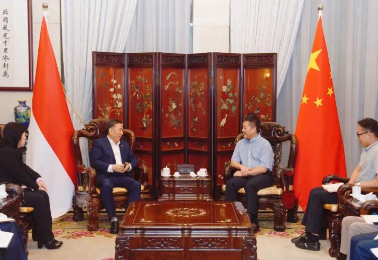 中國能建黨委書記、董事長(zhǎng)宋海良與中國駐印度尼西亞大使陸慷會(huì)談