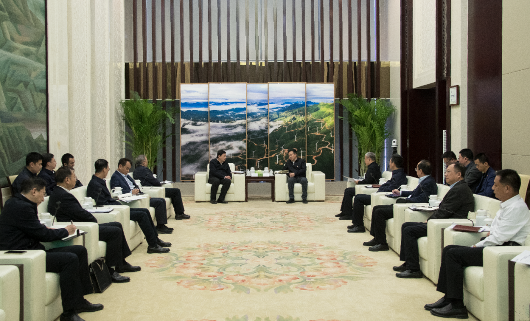 國家電投董事長劉明勝、總經(jīng)理栗寶卿與國家電網(wǎng)公司董事長、黨組書記張智剛會談