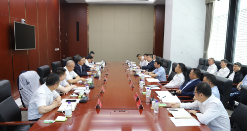 中國電建黨委常委、副總經(jīng)理劉源源與晉能控股集團黨委書記、董事長李國彪舉行會談