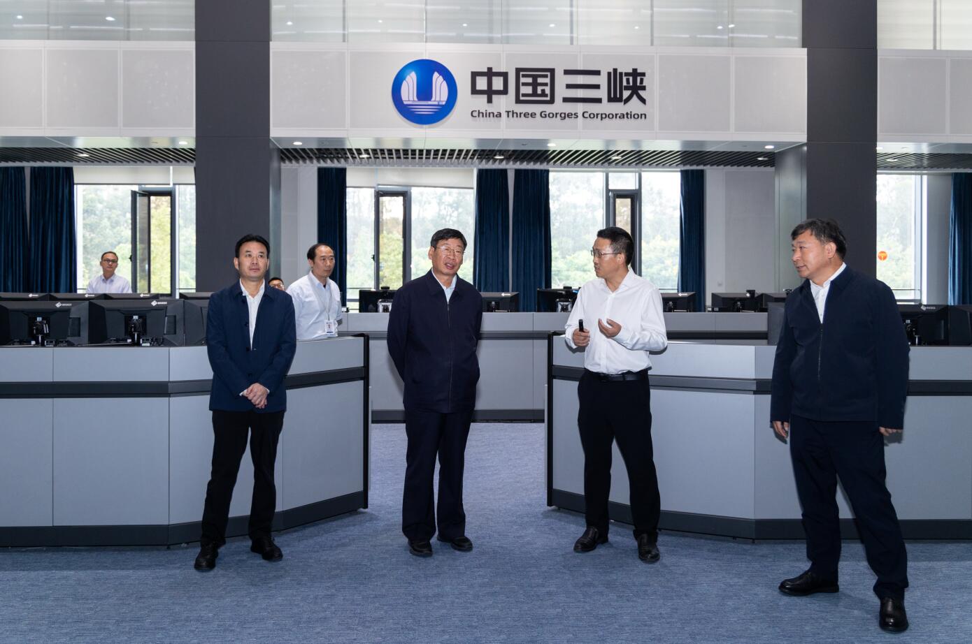 三峽集團(tuán)董事長(zhǎng)、黨組書記劉偉平調(diào)研三峽集團(tuán)云南區(qū)域工作