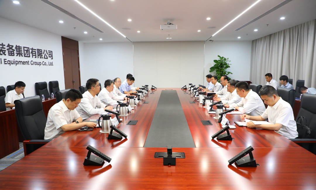 中國電氣裝備黨委副書記、總經(jīng)理周群會見西安