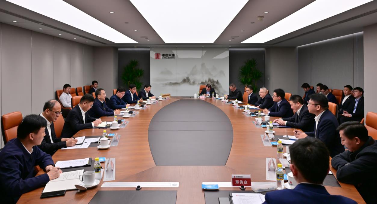 大唐集團(tuán)黨組書記、董事長鄒磊與上海電氣黨委書記、董事長吳磊會(huì)談