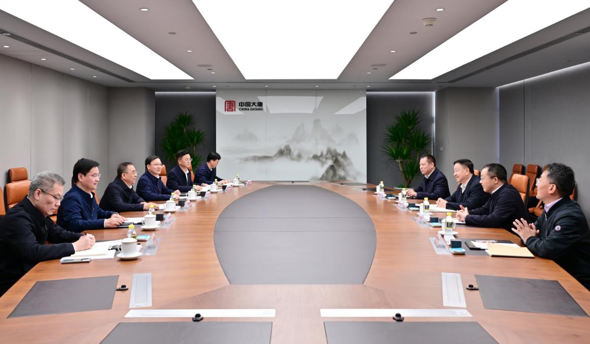 中國大唐董事長鄒磊、總經(jīng)理張傳江與中廣核董事長楊長利、總經(jīng)理高立剛會談