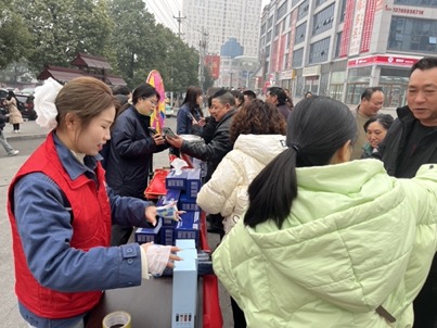 貴州遵義正安供電局：供電送祝福，情暖返鄉(xiāng)路
