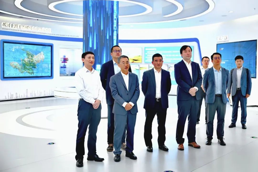黃河公司黨委書記、董事長姚小彥會見華為董事、華為數(shù)字能源總裁侯金龍